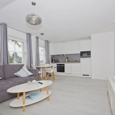 Moderne Mit Gartennutzung - Haus Inselwind Meerbucht Groß Zicker